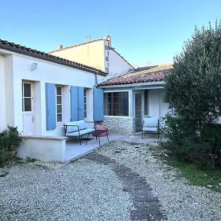 Au Calme Proche De La Rochelle, De La Et Du Golf Casa de Férias *